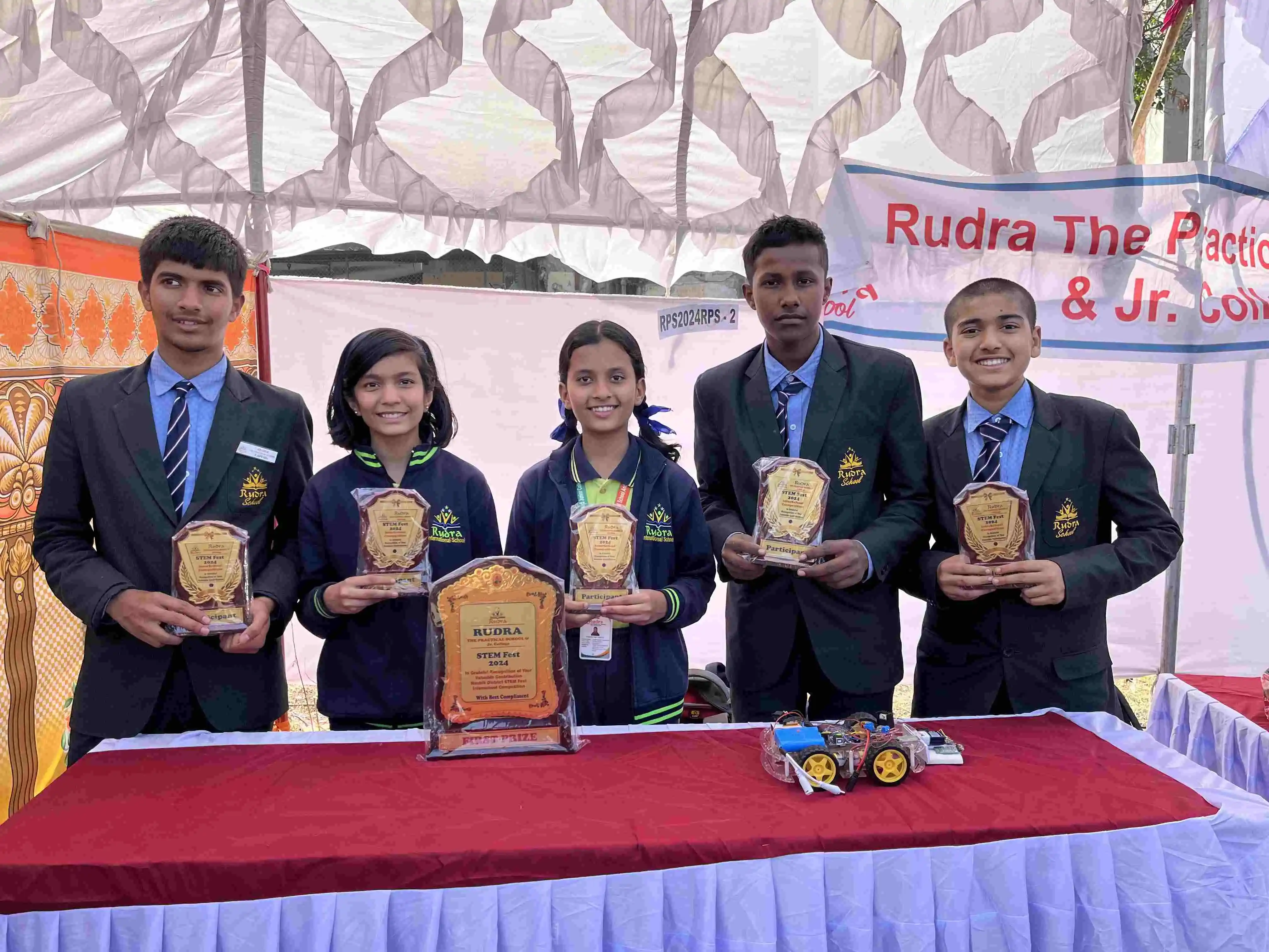 Expert Trainers + Kits